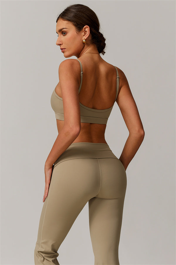 The Vigor Sports Bra Flared Leggings 2-Piece Set