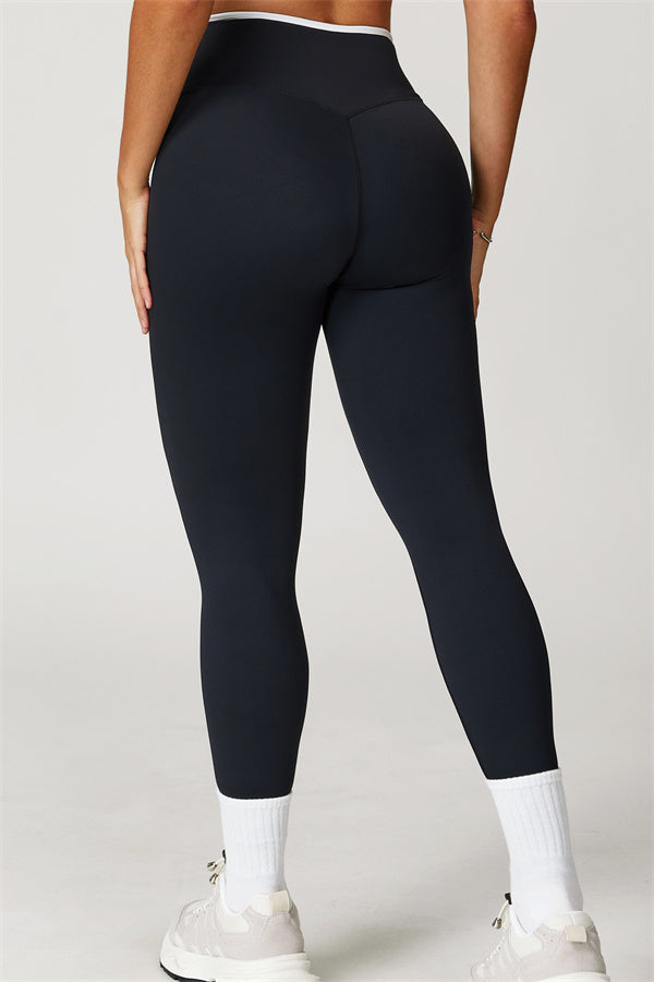 The Aiko Sports Bra Leggings 2-Piece Set