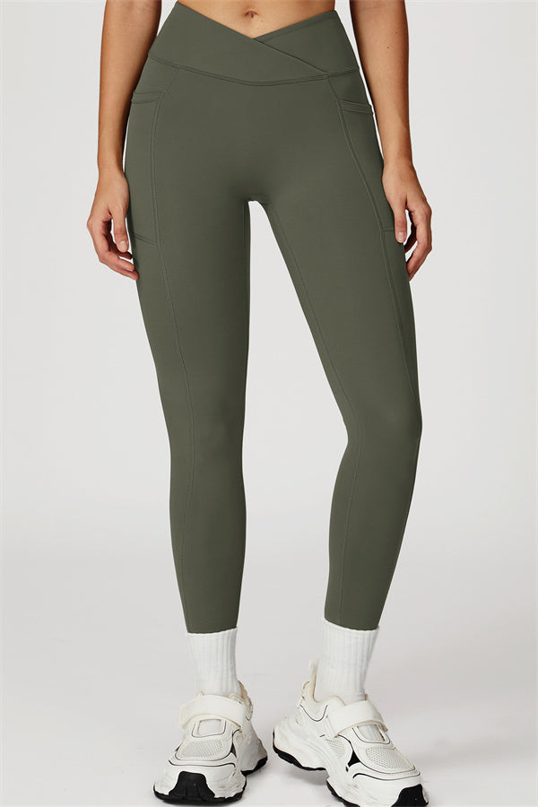 The Propel Crop Top Leggings 2-Piece Set