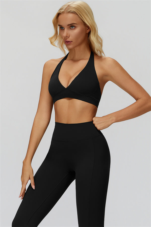 The Fyra Sports Bra Flared Leggings 2-Piece Set Black
