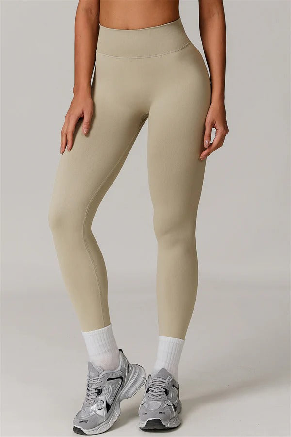 The Nova Luxe Sports Bra Leggings 2-Piece Set