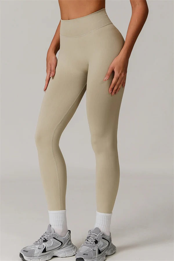 The Nova Luxe Sports Bra Leggings 2-Piece Set