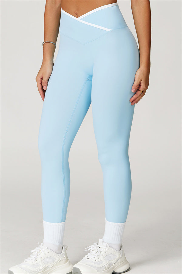 The Aiko Sports Bra Leggings 2-Piece Set