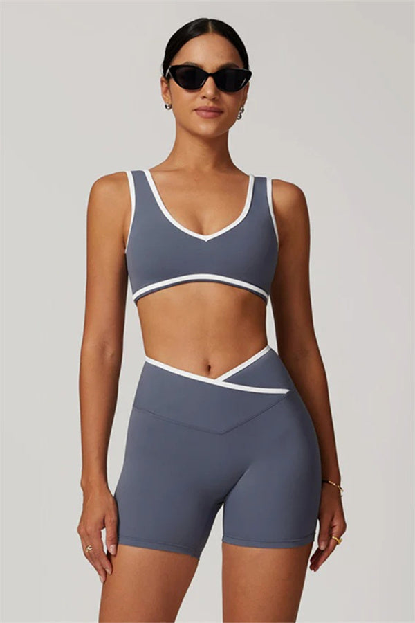 The Stamina Sports Bra Shorts 2-Piece Set Dolphin