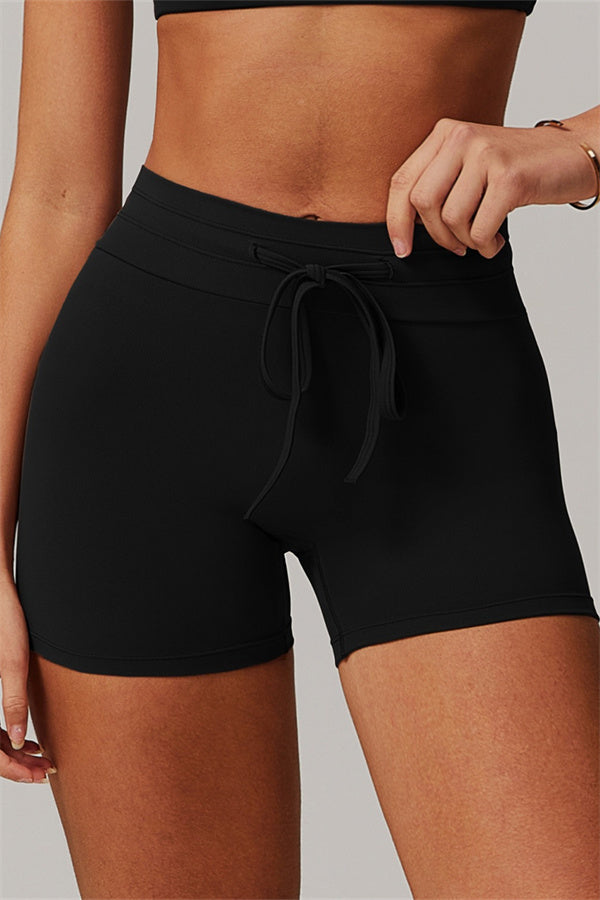 The Resonate Shorts Black