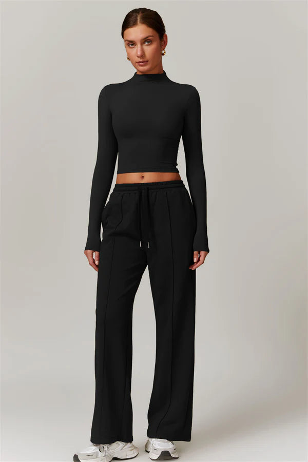 The Motion Crop Top Sweatpants 2-Piece Set