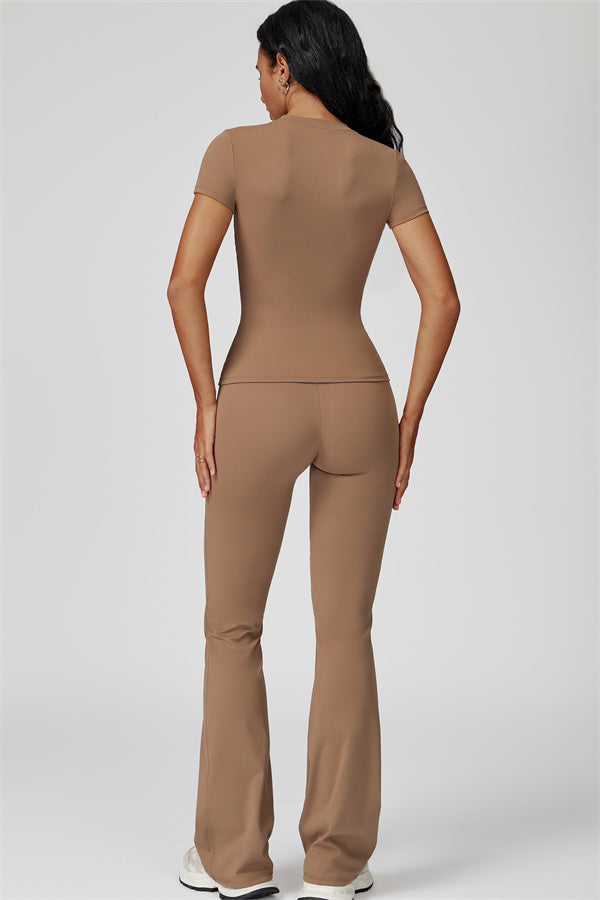 The Oasis T-shirt Flared Leggings 2-Piece Set
