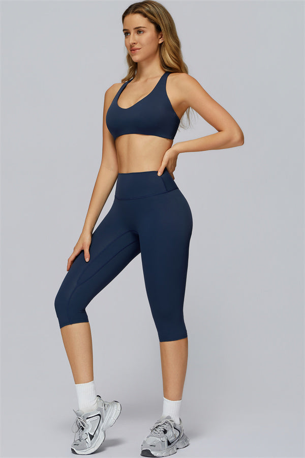 The FlexCore Sports Bra Capri Leggings 2-Piece Set