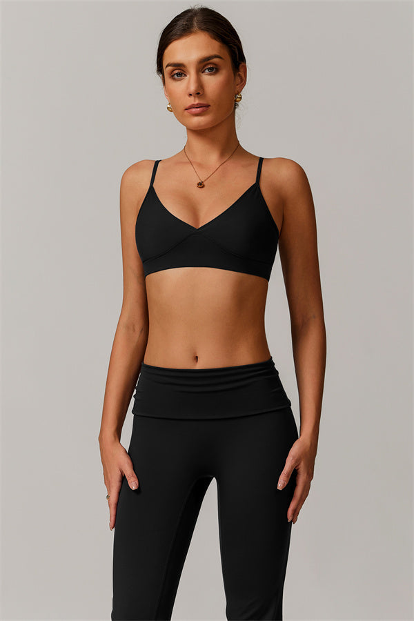 The Vigor Sports Bra Flared Leggings 2-Piece Set Black