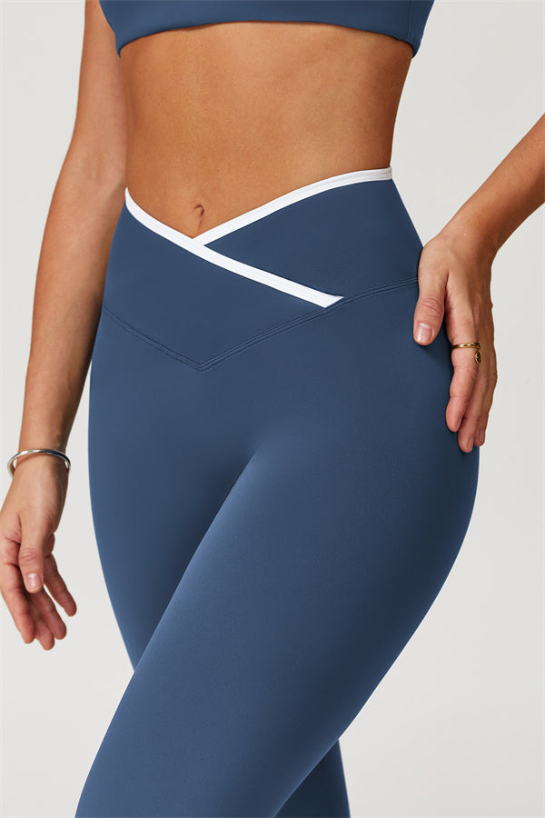 The Aiko Sports Bra Leggings 2-Piece Set