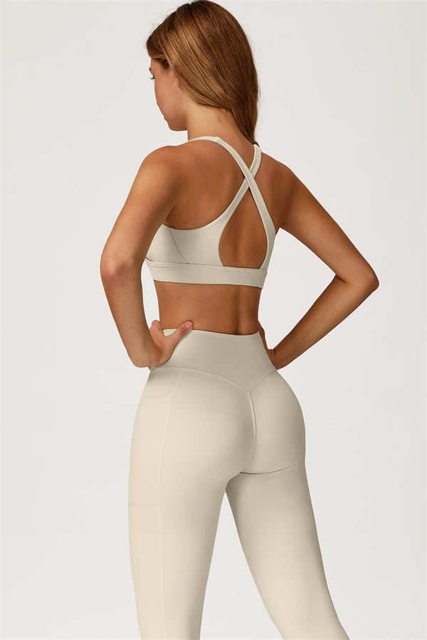 The Glacier Sports Bra Leggings 2-Piece Set Almond