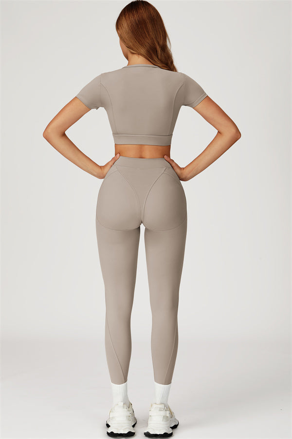 The Conquer T-shirt Leggings 2-Piece Set