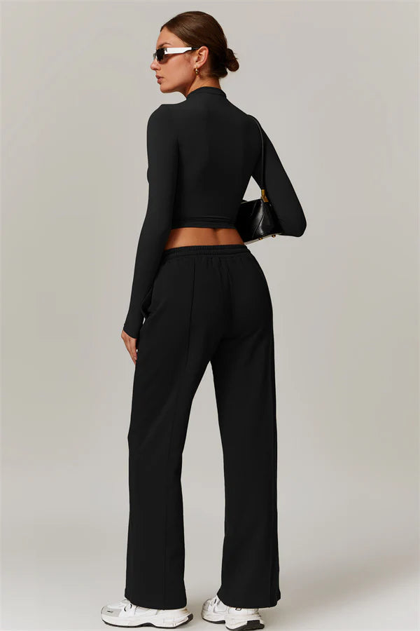 The Motion Crop Top Sweatpants 2-Piece Set