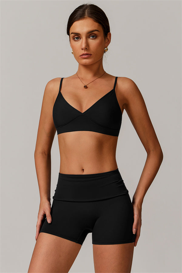 The Vigor Sports Bra Shorts 2-Piece Set Black