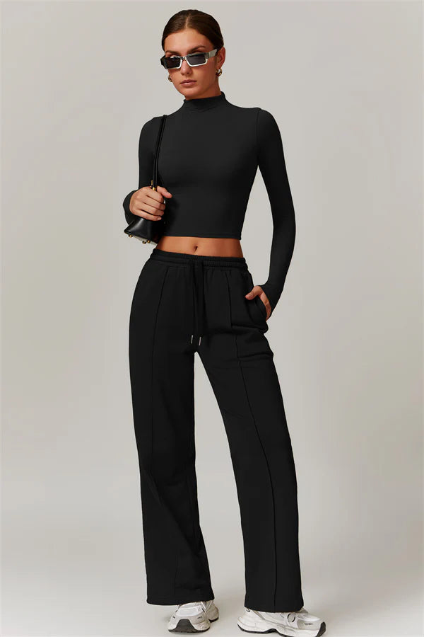 The Motion Crop Top Sweatpants 2-Piece Set