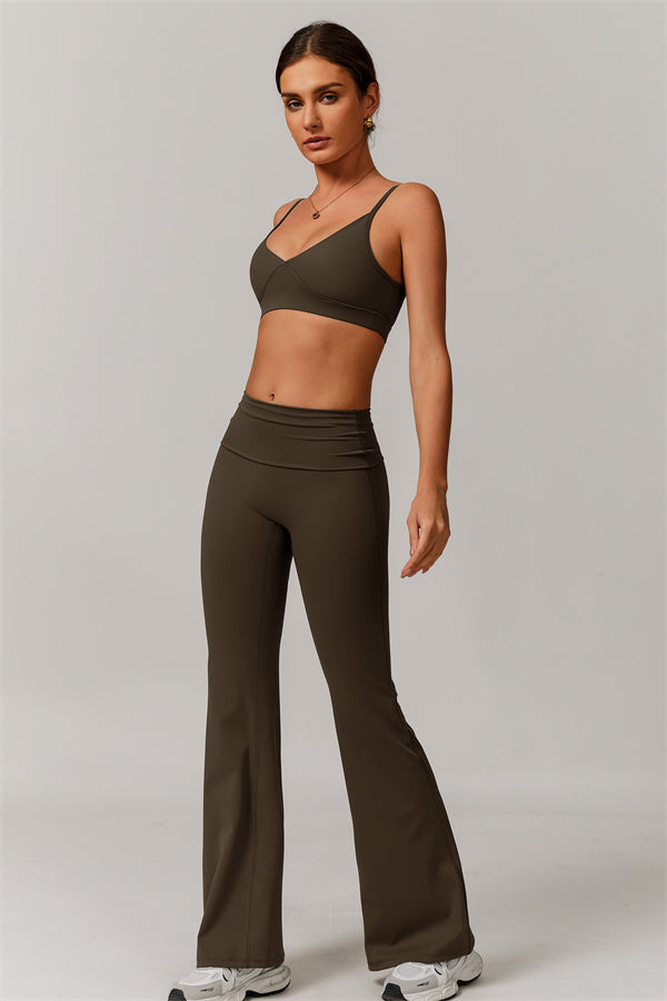 The Vigor Sports Bra Flared Leggings 2-Piece Set