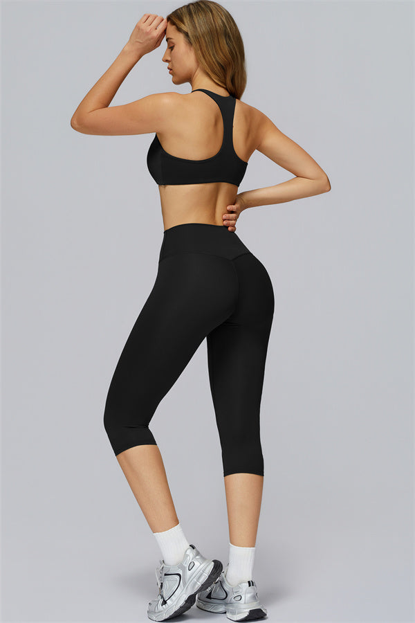 The FlexCore Sports Bra Capri Leggings 2-Piece Set