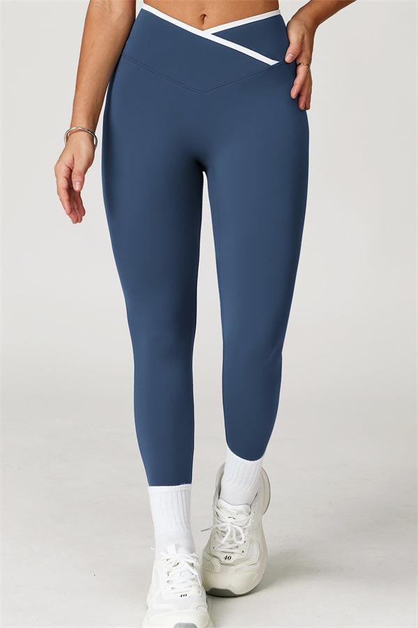 The Aiko Sports Bra Leggings 2-Piece Set