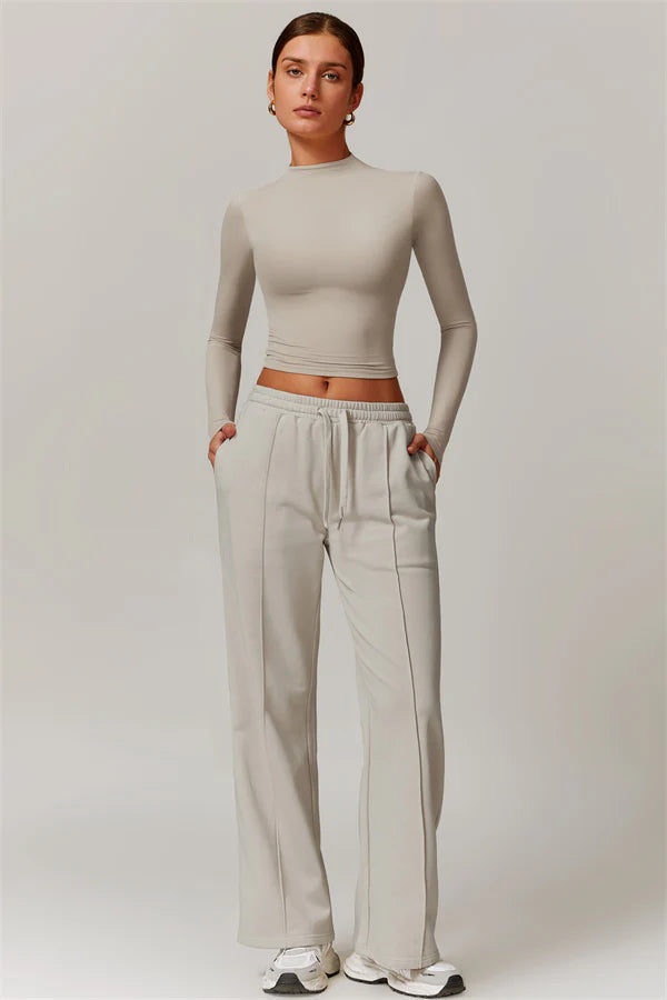 The Motion Crop Top Sweatpants 2-Piece Set