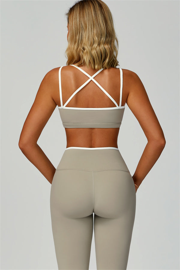 The Quest Sports Bra Leggings 2-Piece Set Beige