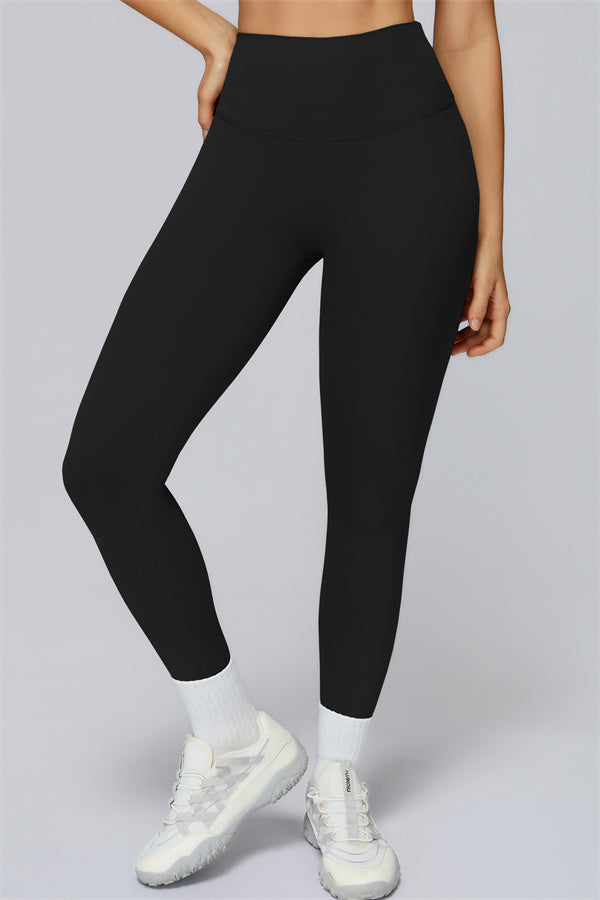 The Elle Form Sports Bra Leggings 2-Piece Set