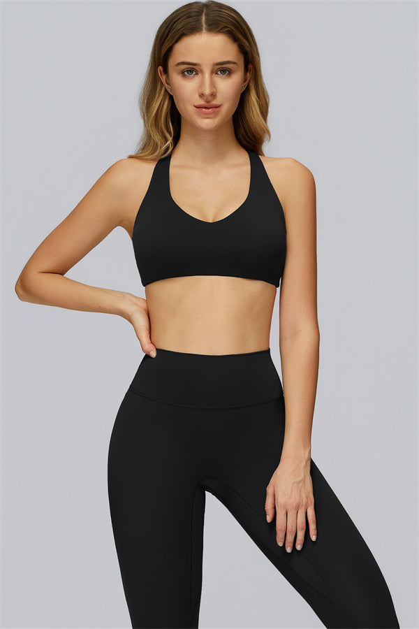 The FlexCore Sports Bra Capri Leggings 2-Piece Set