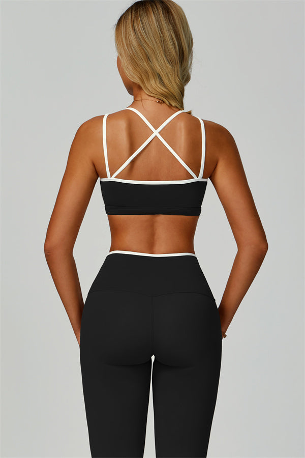 The Quest Sports Bra Flared Leggings 2-Piece Set Black