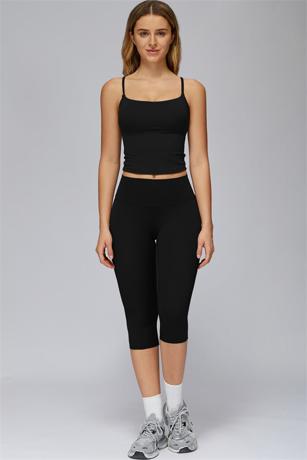 The FlexCore Capri Leggings