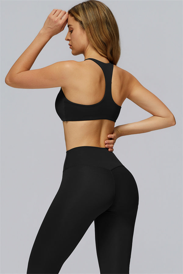 The FlexCore Sports Bra Capri Leggings 2-Piece Set Black