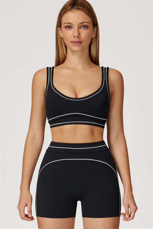 The Amara Sports Bra Shorts 2-Piece Set Black