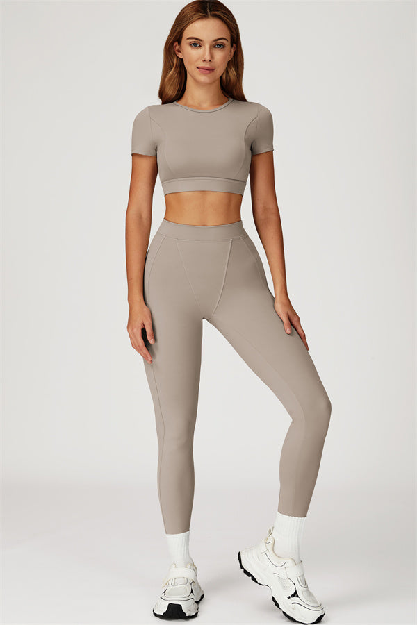 The Conquer T-shirt Leggings 2-Piece Set