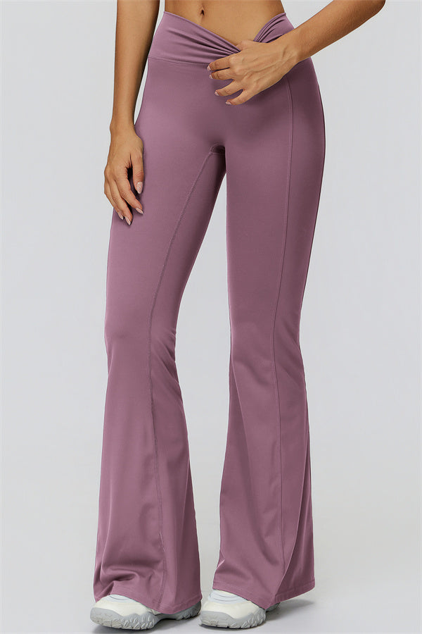 The Fyra Sports Bra Flared Leggings 2-Piece Set