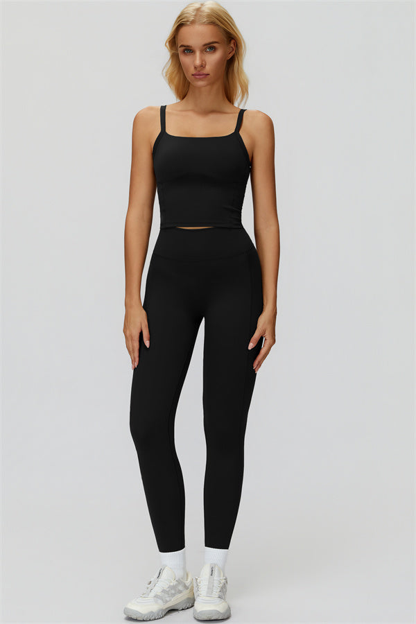 The Fyra Crop Tank