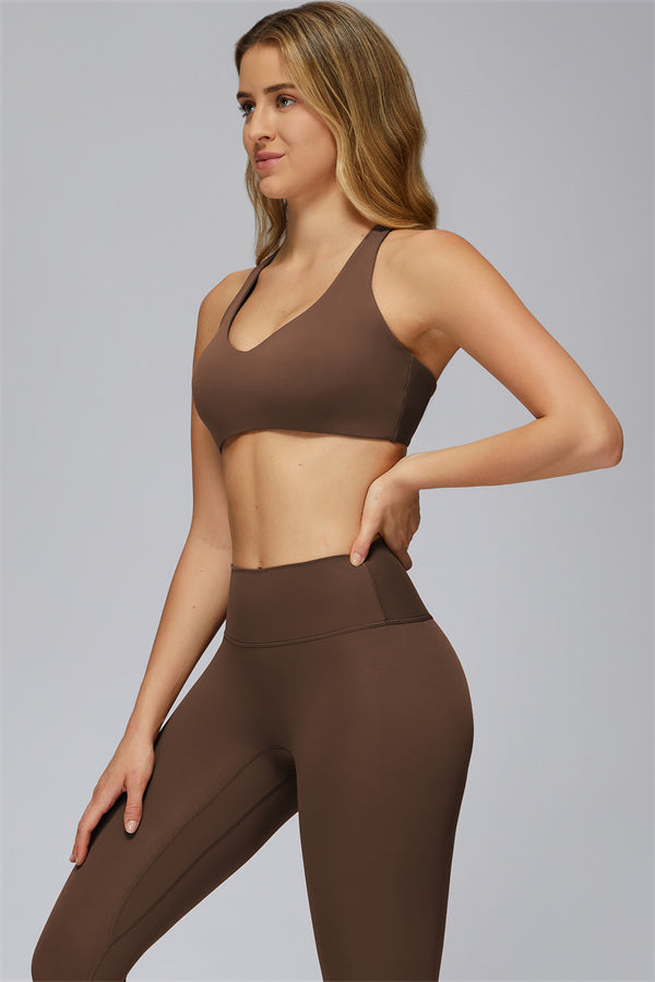 The FlexCore Sports Bra Capri Leggings 2-Piece Set
