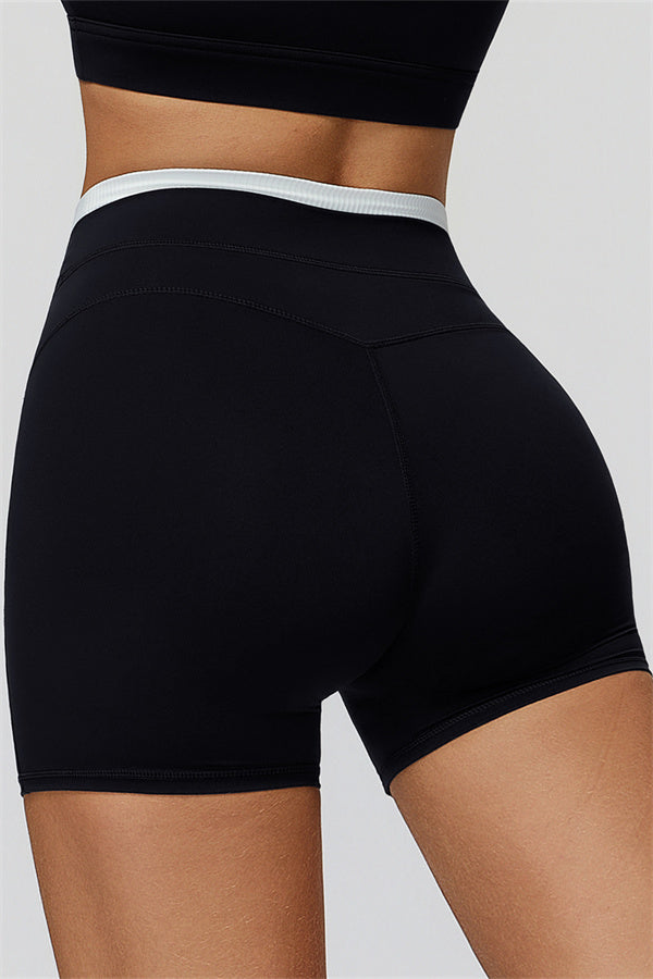 The Canyon Shorts Black