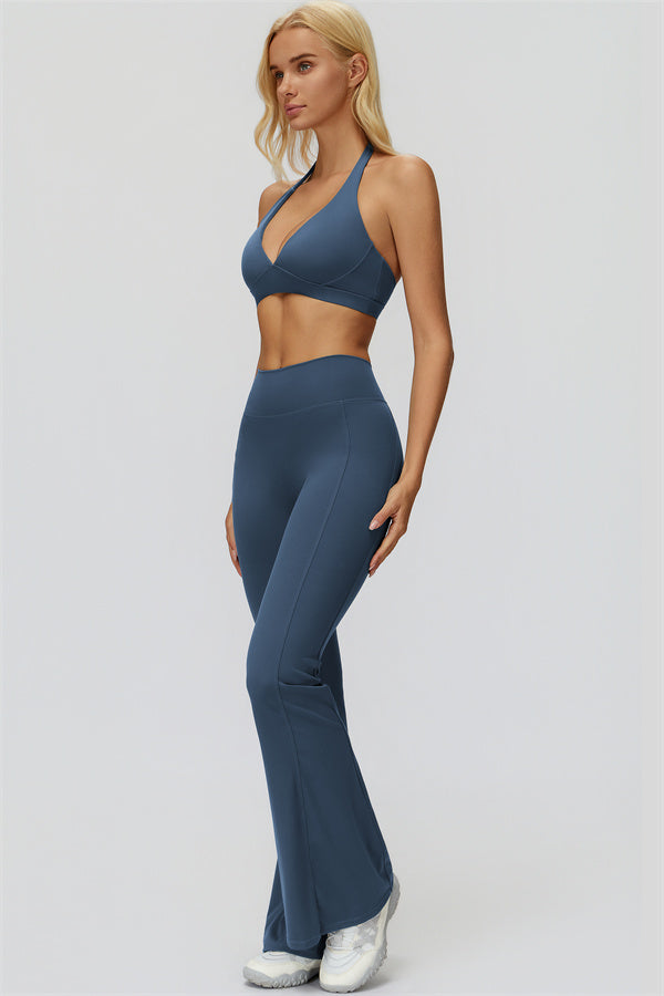 The Fyra Sports Bra Flared Leggings 2-Piece Set