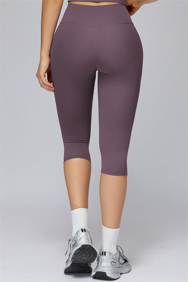 The FlexCore Sports Bra Capri Leggings 2-Piece Set