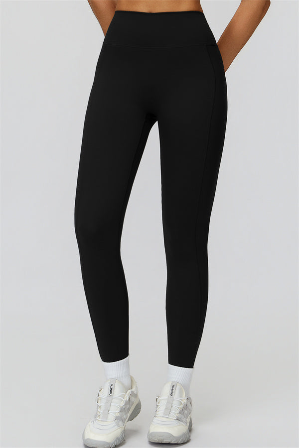 The Fyra Crop Tank Leggings 2-Piece Set