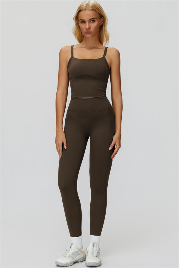 The Fyra Crop Tank Leggings 2-Piece Set