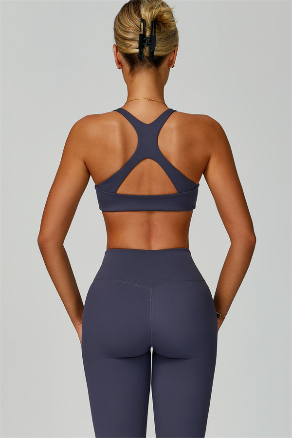 The Thrive Sports Bra Leggings 2-Piece Set Metallic Blue