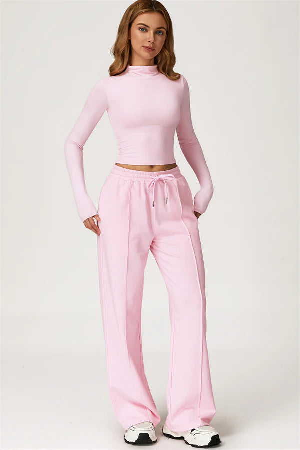 The Motion Crop Top Sweatpants 2-Piece Set