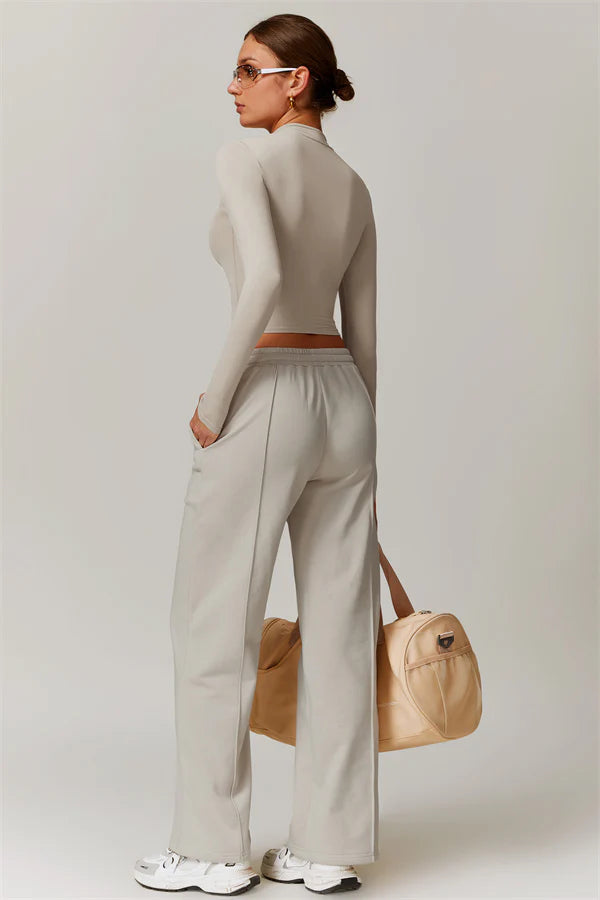 The Motion Crop Top Sweatpants 2-Piece Set