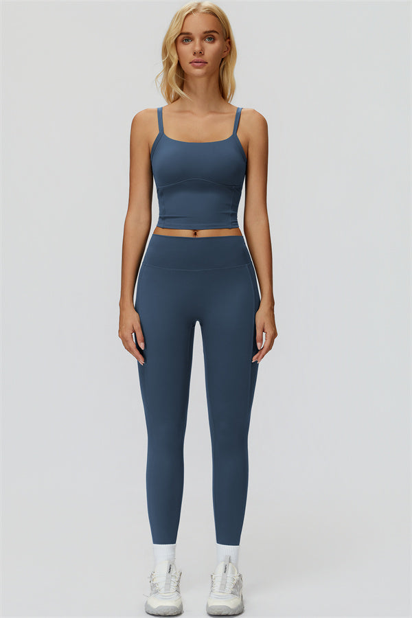 The Fyra Crop Tank Leggings 2-Piece Set